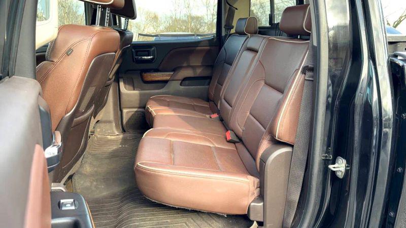 2015 Chevrolet Silverado 3500HD High Country