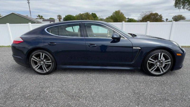2011 Porsche Panamera 4S