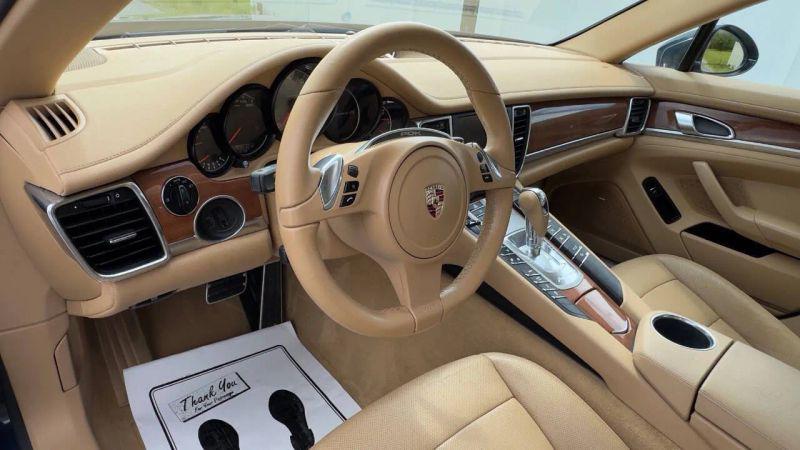 2011 Porsche Panamera 4S