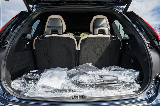 2026 Volvo XC90 Plug-In Hybrid Plus, T8 AWD, Electric/Gasoline, Bright, 7 Seats