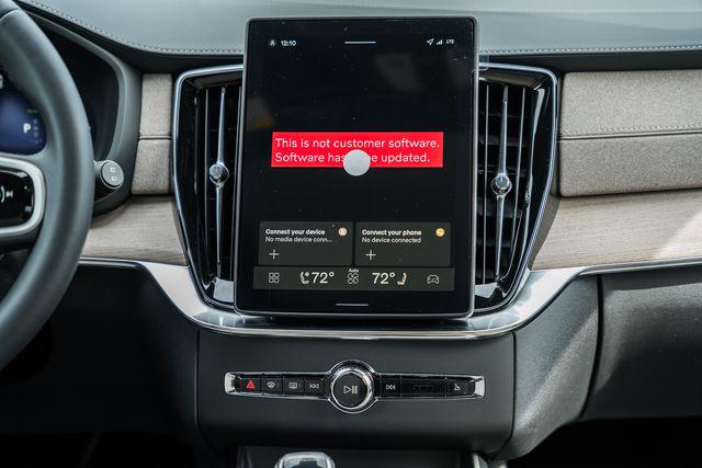 2026 Volvo XC90 Plug-In Hybrid Plus, T8 AWD, Electric/Gasoline, Bright, 7 Seats