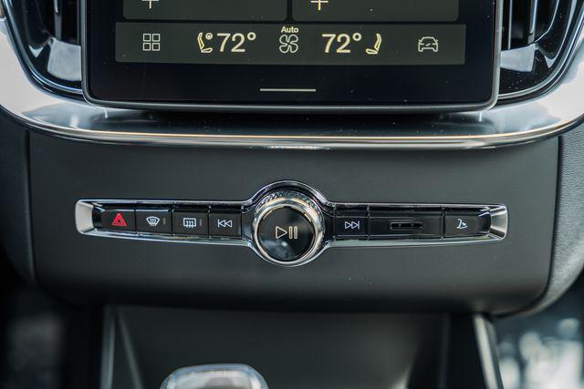 2026 Volvo XC90 Plug-In Hybrid Plus, T8 AWD, Electric/Gasoline, Bright, 7 Seats