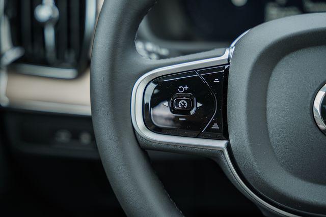 2026 Volvo XC90 Plug-In Hybrid Plus, T8 AWD, Electric/Gasoline, Bright, 7 Seats