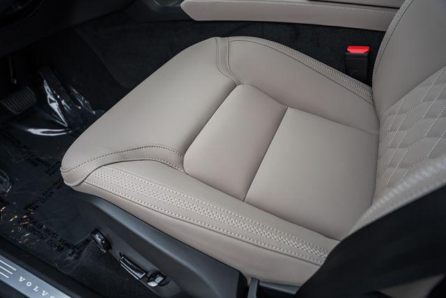 2026 Volvo XC90 Plug-In Hybrid Plus, T8 AWD, Electric/Gasoline, Bright, 7 Seats