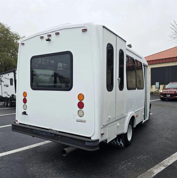 2016 Chevrolet Express Cutaway 3500 Diesel