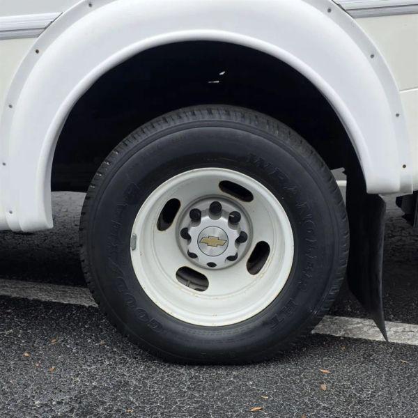 2016 Chevrolet Express Cutaway 3500 Diesel
