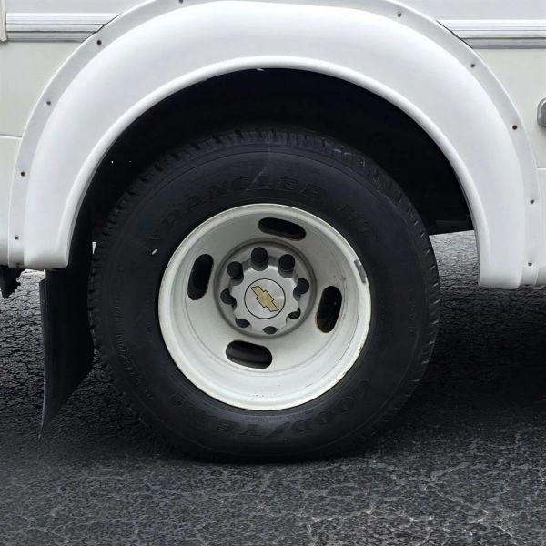 2016 Chevrolet Express Cutaway 3500 Diesel