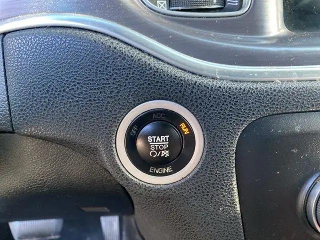 2015 Dodge Charger SE