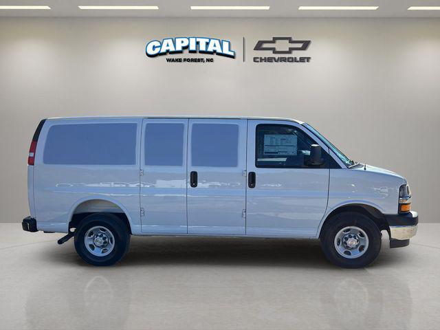 2026 Chevrolet Express Cargo Van 3500 Regular Wheelbase, WT, RWD