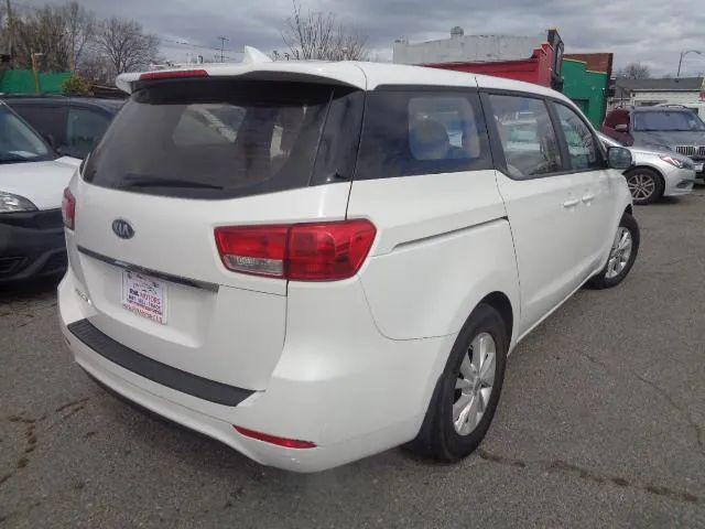 2016 Kia Sedona L