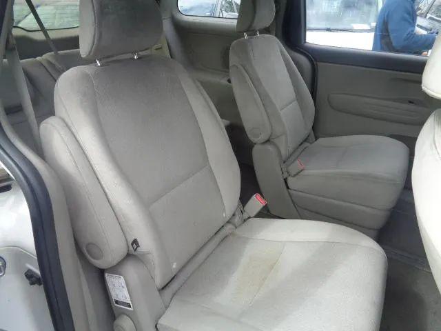 2016 Kia Sedona L