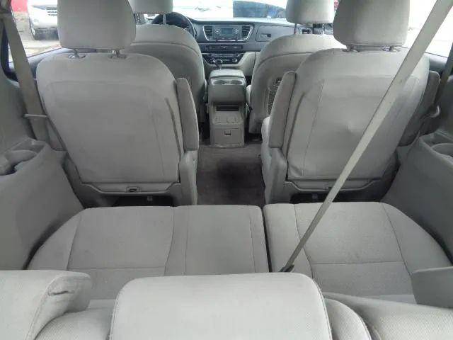 2016 Kia Sedona L