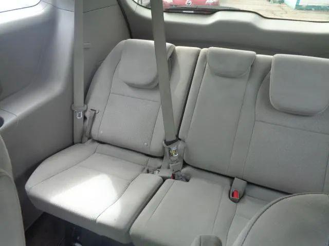 2016 Kia Sedona L