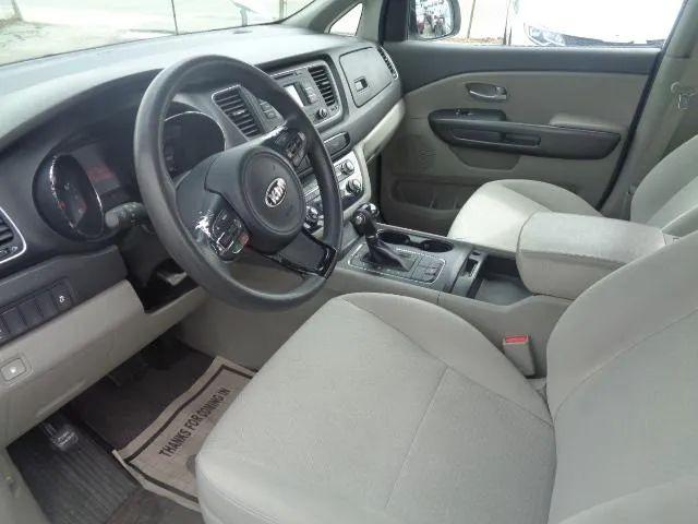 2016 Kia Sedona L