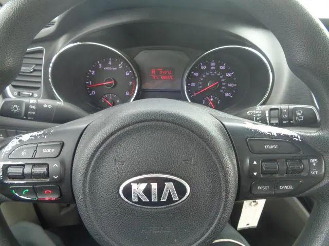 2016 Kia Sedona L