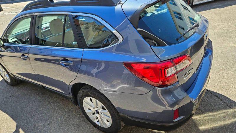 2017 Subaru Outback 2.5i