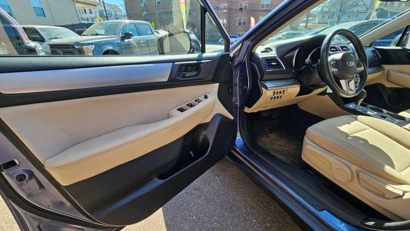 2017 Subaru Outback 2.5i