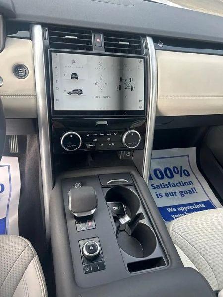 2025 Land Rover Discovery P300 S