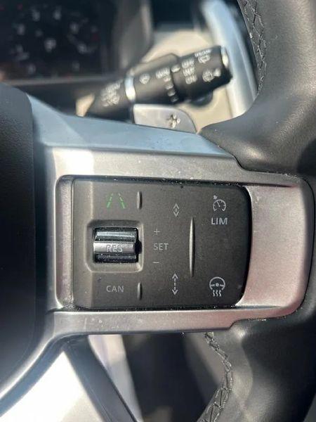 2025 Land Rover Discovery P300 S