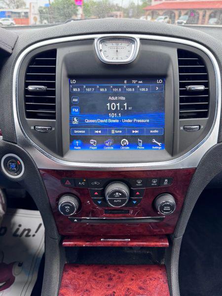 2012 Chrysler 300 Limited