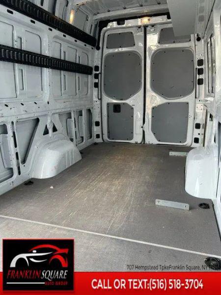 2022 Mercedes-Benz Sprinter 2500 High Roof I4