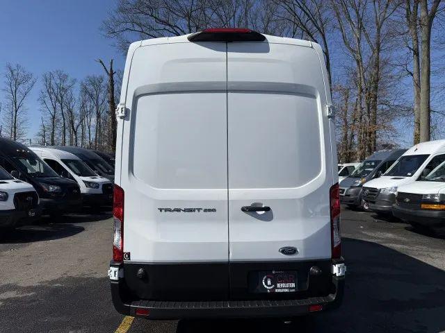 2024 Ford Transit Cargo Van w/LWB