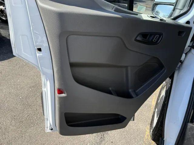 2024 Ford Transit Cargo Van w/LWB