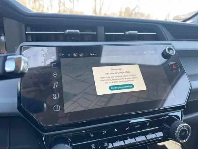 2027 Chevrolet Bolt LT FWD
