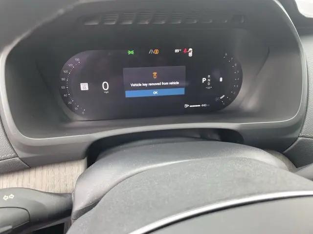 2023 Volvo XC90 B6 Ultimate 7-Seater