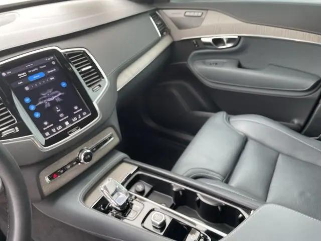 2023 Volvo XC90 B6 Ultimate 7-Seater