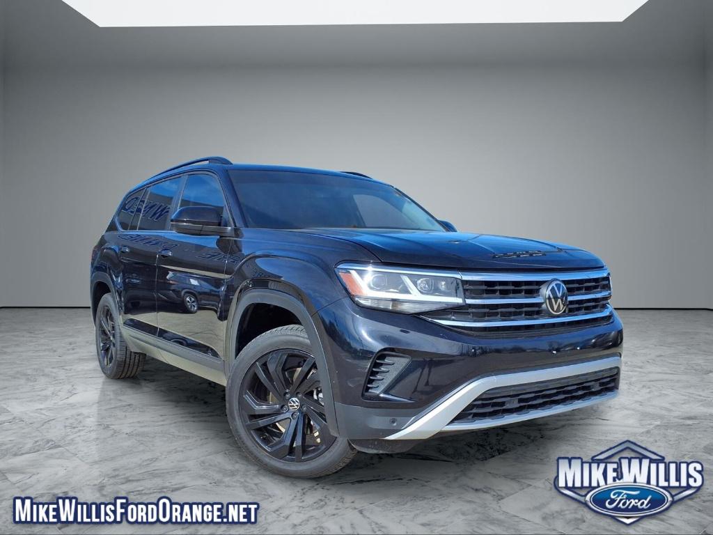 Deep Black Pearl 2022 Volkswagen Atlas V6 SE FWD with Technology SUV / Crossover Front-Wheel Drive 8-Speed Automatic