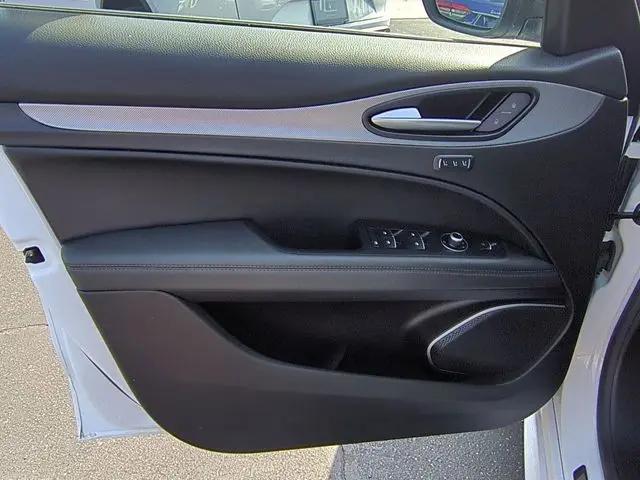 2023 Alfa Romeo Stelvio Veloce AWD