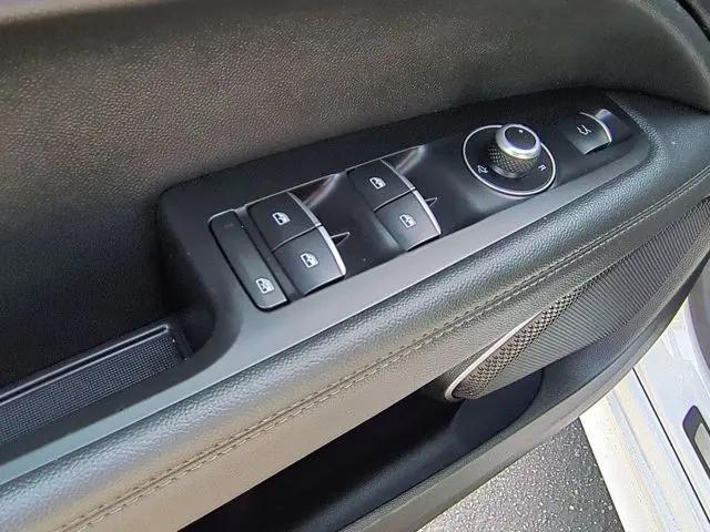 2023 Alfa Romeo Stelvio Veloce AWD