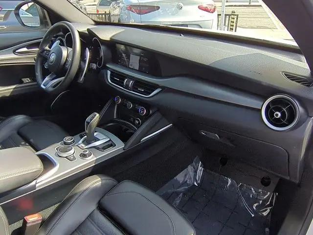 2023 Alfa Romeo Stelvio Veloce AWD