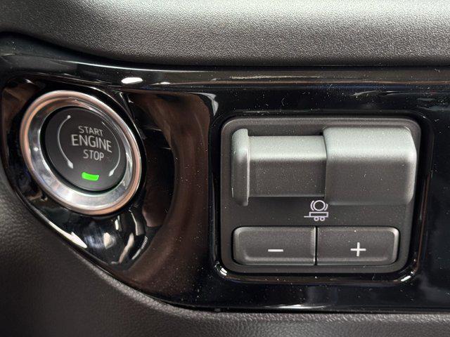 2026 Chevrolet Silverado 1500 4WD Crew Cab Standard Bed LT