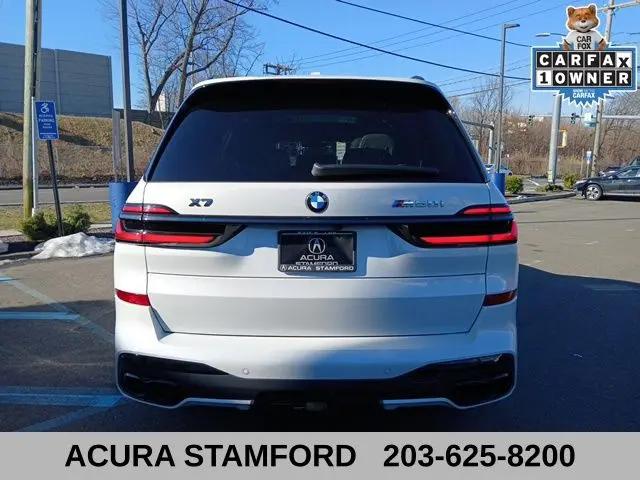 2024 BMW X7 M60i