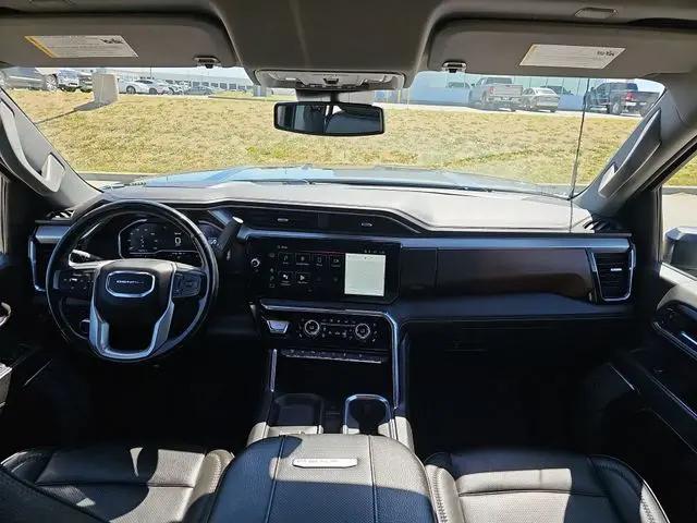 2024 GMC Sierra 2500HD Denali