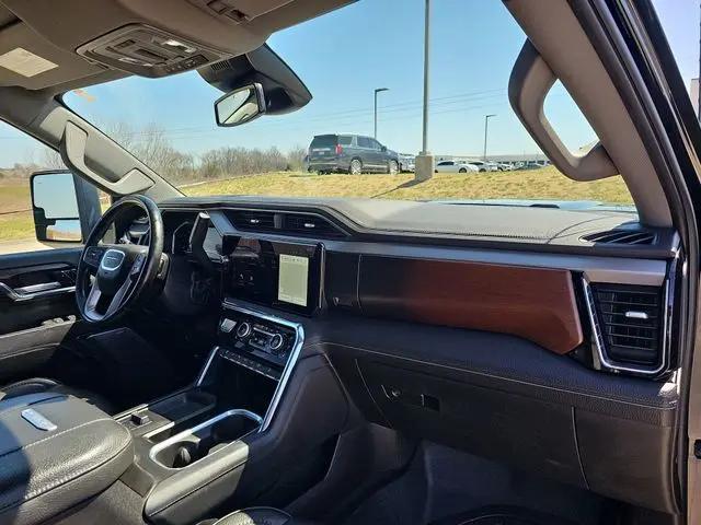 2024 GMC Sierra 2500HD Denali