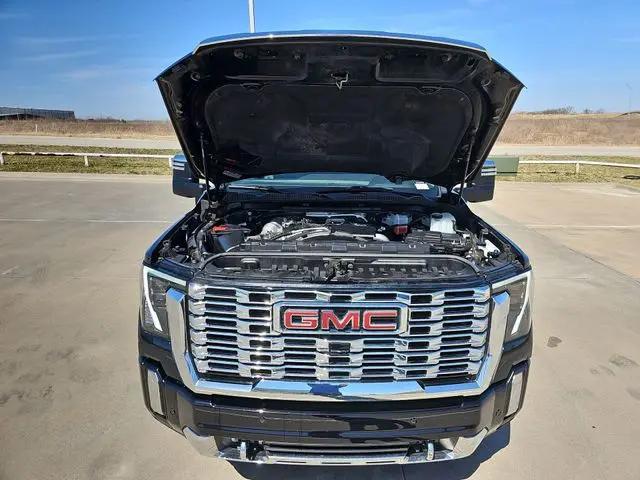 2024 GMC Sierra 2500HD Denali
