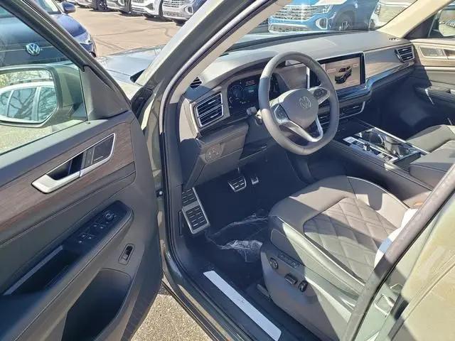 2026 Volkswagen Atlas SEL Premium R-Line
