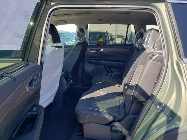 2026 Volkswagen Atlas SEL Premium R-Line