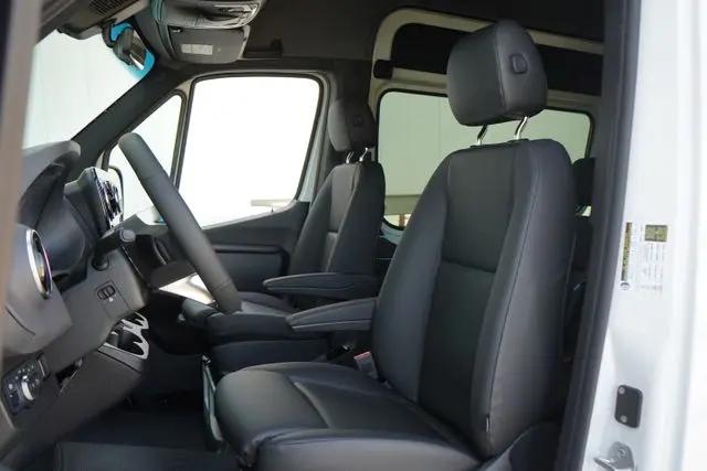 2026 Mercedes-Benz Sprinter 2500 High Roof 4-Cyl Diesel HO