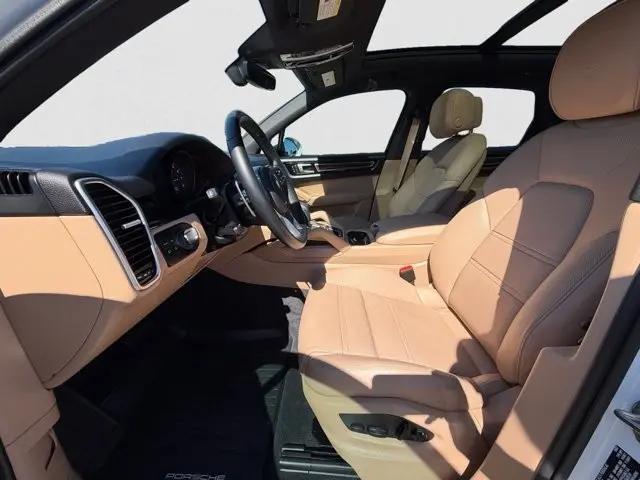 2022 Porsche Cayenne Platinum Edition