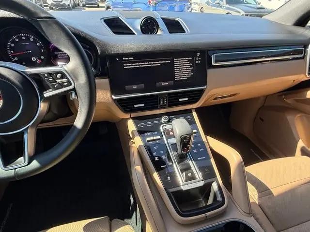 2022 Porsche Cayenne Platinum Edition