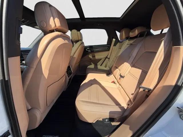2022 Porsche Cayenne Platinum Edition