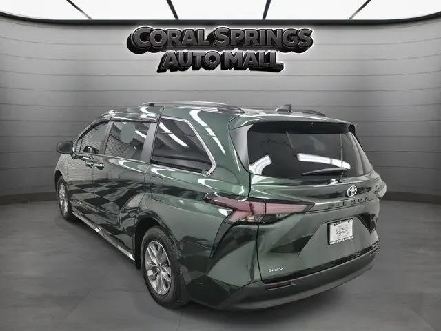 2026 Toyota Sienna XLE