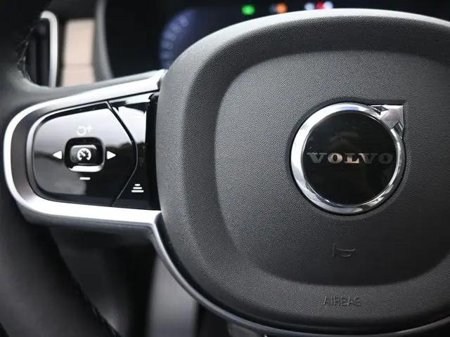 2026 Volvo XC90 Plug-In Hybrid Plus, T8 AWD, Electric/Gasoline, Bright, 7 Seats