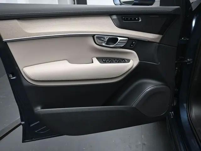 2026 Volvo XC90 Plug-In Hybrid Plus, T8 AWD, Electric/Gasoline, Bright, 7 Seats