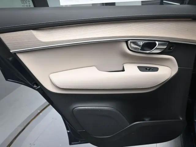 2026 Volvo XC90 Plug-In Hybrid Plus, T8 AWD, Electric/Gasoline, Bright, 7 Seats