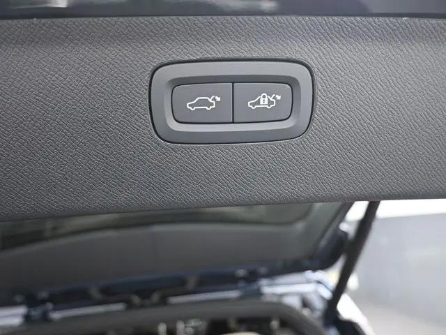 2026 Volvo XC90 Plug-In Hybrid Plus, T8 AWD, Electric/Gasoline, Bright, 7 Seats